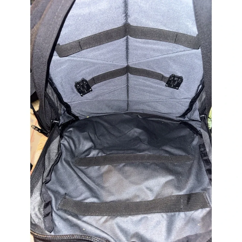 Tom Bihn Brain Bag Backpack 36L Black Gray